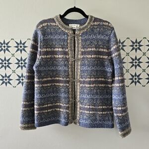 100% Wool cardigan